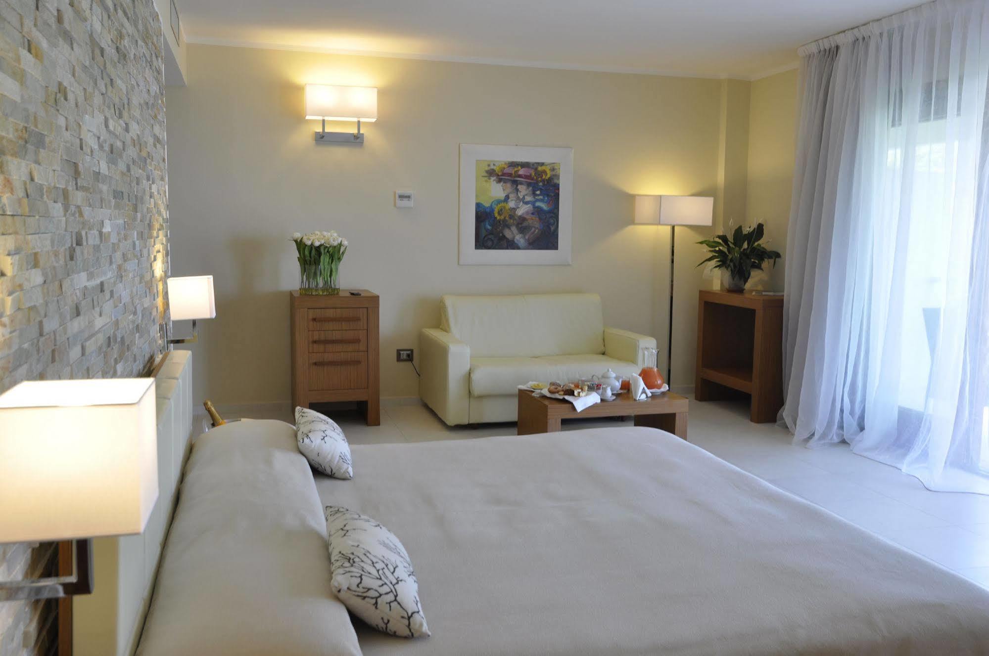 Pugnochiuso Resort - Hotel Del Faro المظهر الخارجي الصورة